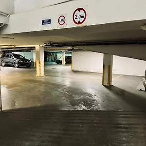 24 Absyntapart Rynek Lägenhet